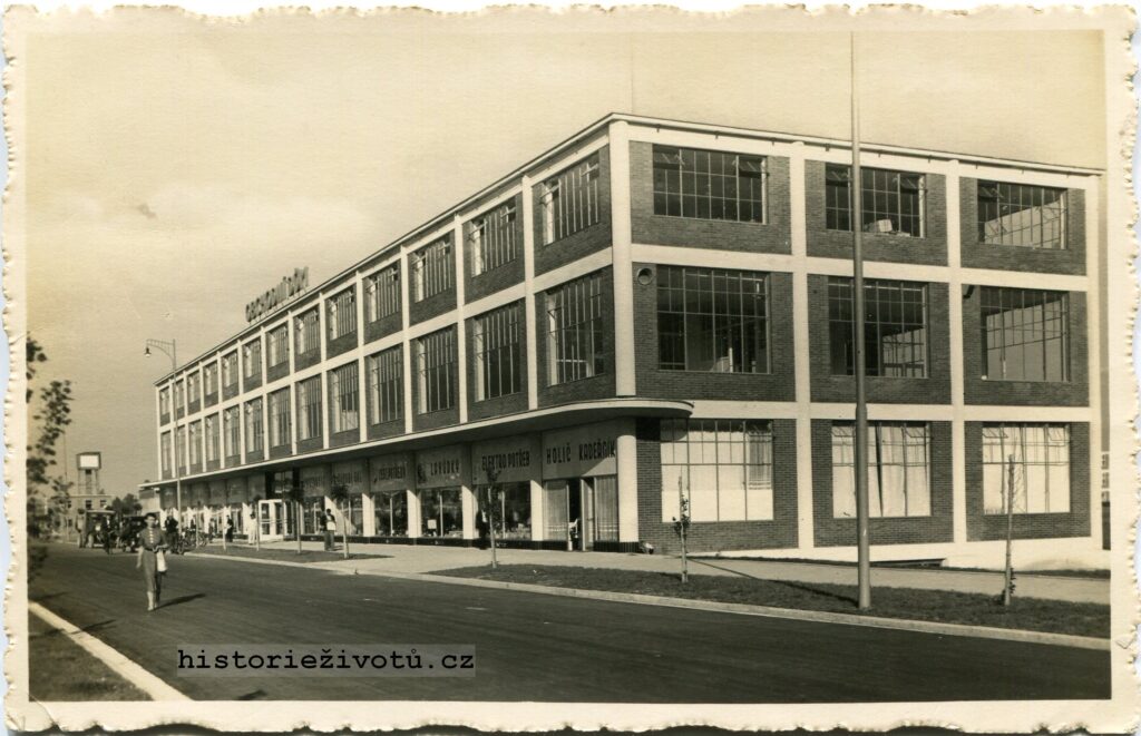 Otrokovice - Baťov. Obchodní dům, 1941